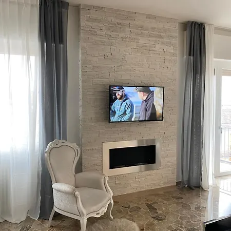 Elegant & Spacious - 30 Min From Venice - King Beds! 公寓 特雷维索
