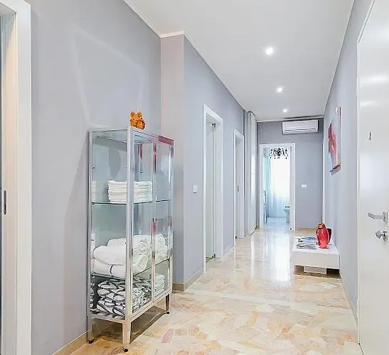 Elegant & Spacious - 30 Min From Venice - King Beds! דירה טרוויסו