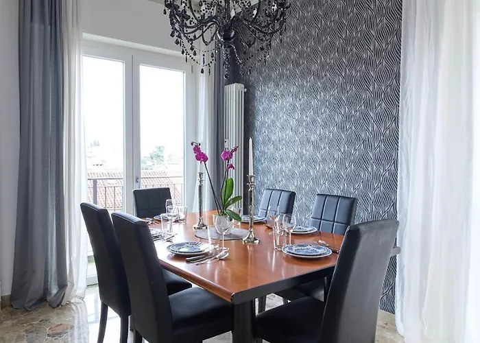 Elegant & Spacious - 30 Min From Venice - King Beds! * トレヴィーゾ